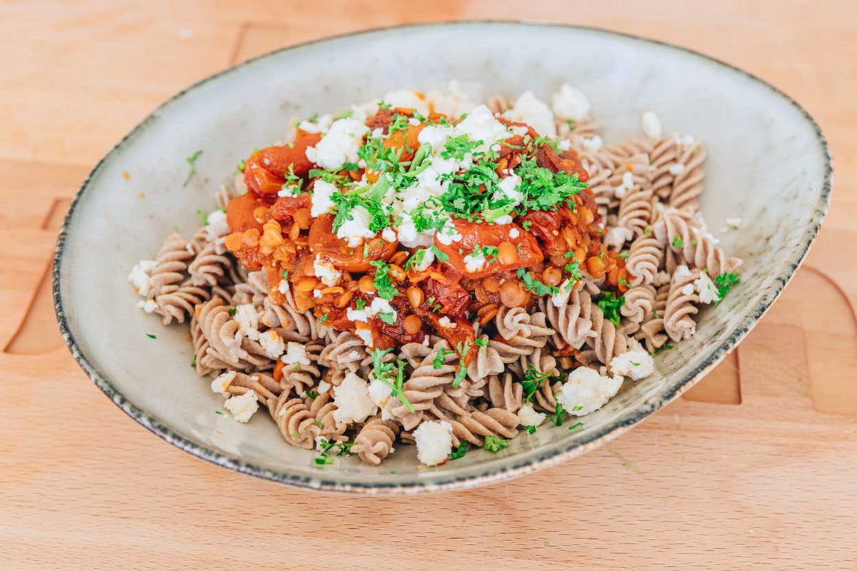 Low Carb High Protein Pasta mit Linsenbolognese