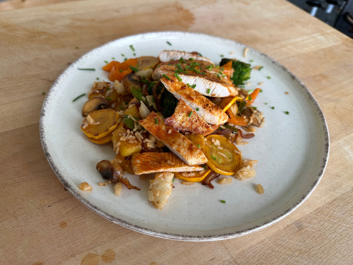 Low Carb High Protein Stir-Fry mit Pute & buntem Gemüse