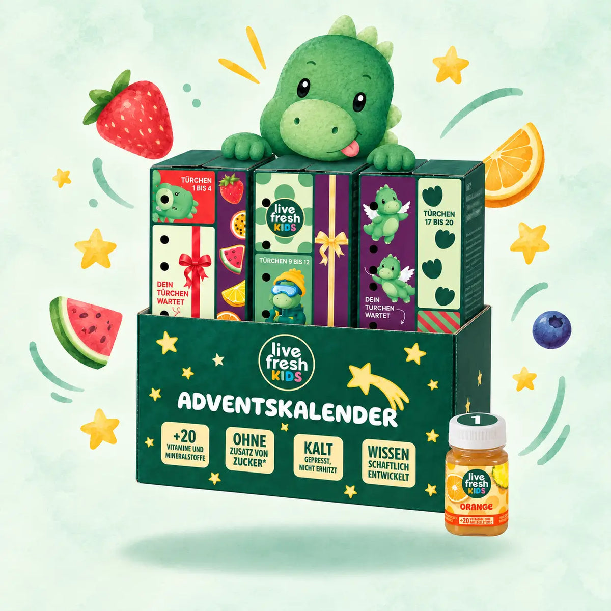 Illustrierter LiveFresh Kids Adventskalender mit einem grünen Drachen der hinter den Türchen hervorschaut und einer Flasche Orange mit der Nummer eins davor. Rundherum schweben Erdbeere Wassermelone Orange Blaubeere und Sterne. Auf dem Kalender steht "ADVENTSKALENDER" "+20 VITAMINE UND MINERALSTOFFE" "OHNE ZUSATZ VON ZUCKER" "KALT GEPRESST NICHT ERHITZT" und "WISSENSCHAFTLICH ENTWICKELT".
