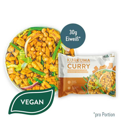 Eine vegane Curry Bowl mit Kurkuma, Kichererbsen und Gemüse, enthält 30g Eiweiß pro Portion. Die Verpackung zeigt „Kurkuma Curry“ und das „Vegan“-Label.